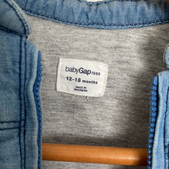 EEUC GAP 12-18 months quilted Denim Vest - Picture 3 of 4